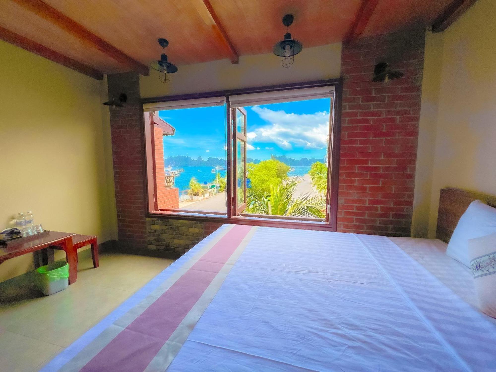 Canh Buom Homestay - Tuan Chau Ha Long Bagian luar foto